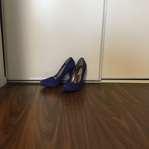 Royal blue pumps - Picture 3 of 3